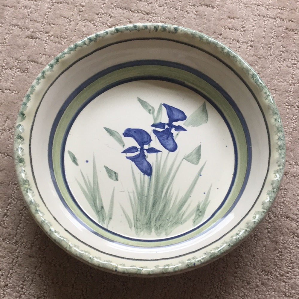 Iris pattern deep serving dish